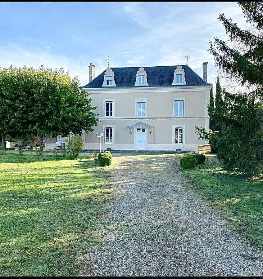 La Maladrie Bed and Breakfast Vouzailles Buitenkant foto