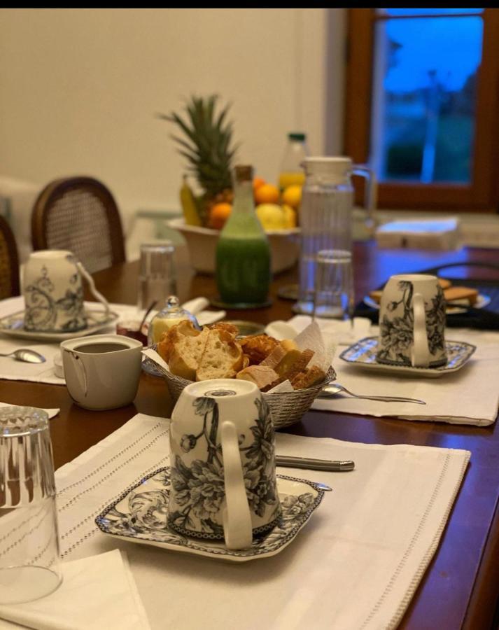 La Maladrie Bed and Breakfast Vouzailles Buitenkant foto